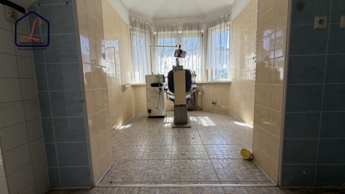 CC6E70D1-0118-4E73-A545-0D6869119CF8